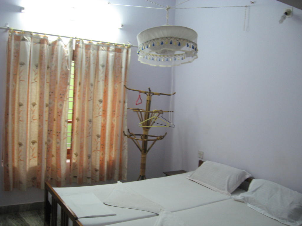 Jickys Nest Hotel Varkala Room photo